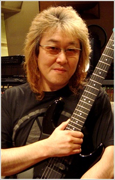 川井憲次