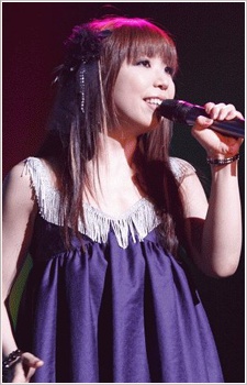 貝田由里子