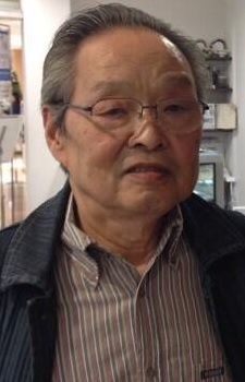 山本映一