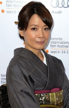 山崎麻里