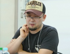 金子拓
