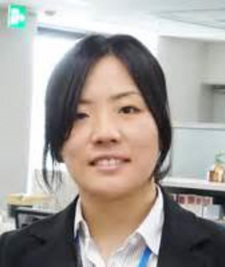 山田由香
