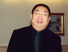 小林亞星