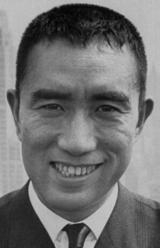 三島由紀夫