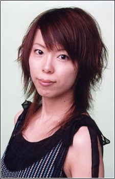 中川里江