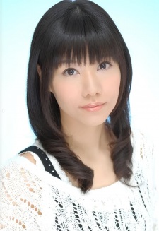 高田初美