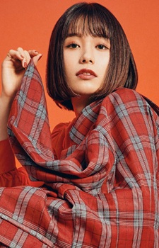 足立佳奈