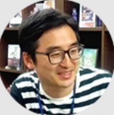 青木健一郎