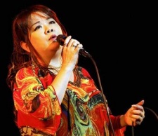 三松亜美