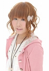横山菜々