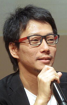 二見鷹介