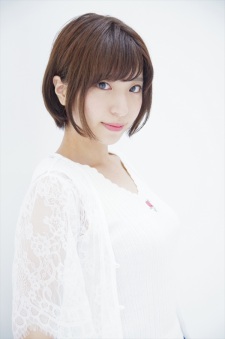 八卷安奈