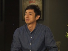 徳井義実