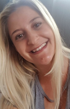 Bullara, Fernanda