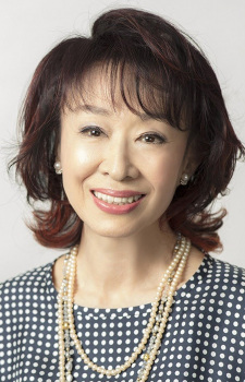 三田佳子